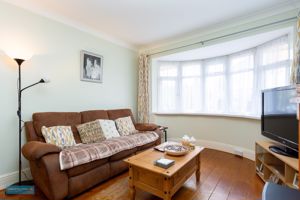 Sitting Room- click for photo gallery